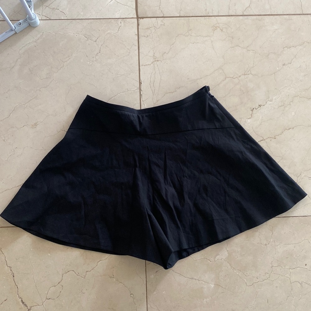 NWT Vince linen blend shorts
